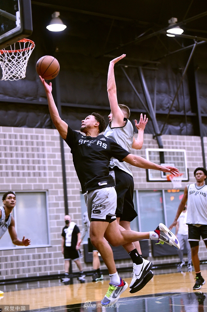 包含今夜圣安东尼奥马刺备战世预赛，回应争议细节流出，引发热议，心理建设被强调的词条